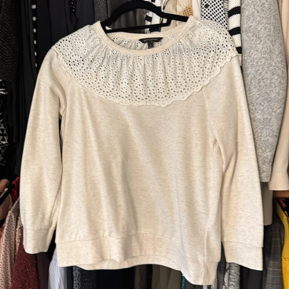 Banana Republic Sweatshirt - Picture 4 of 4